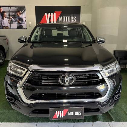TOYOTA HILUX 2.8 D-4D TURBO DIESEL CD SRX 4X4 AUTOMÁTICO